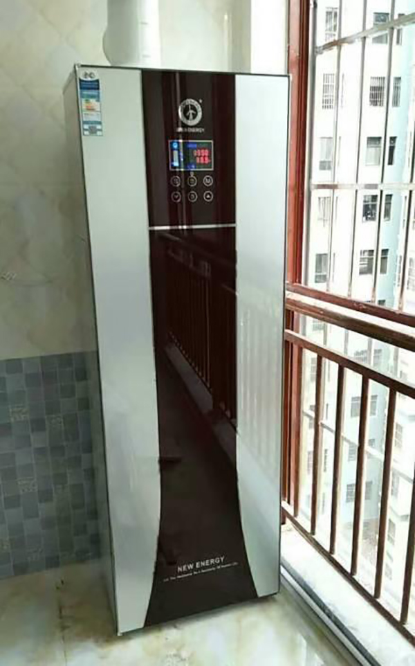電熱水器和空氣能熱水器比拼你支持誰(shuí)_空氣能供暖系統(tǒng)原理