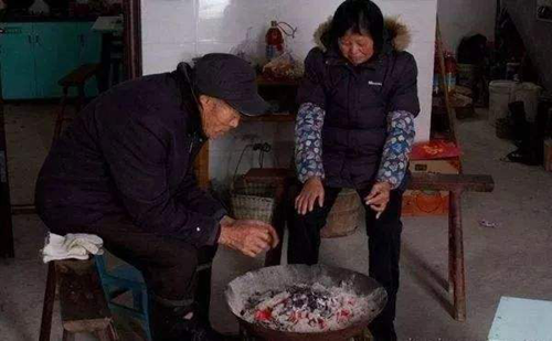 這些家庭采暖方式，你經(jīng)歷過(guò)幾種？_阿里斯頓壁掛爐怎么樣