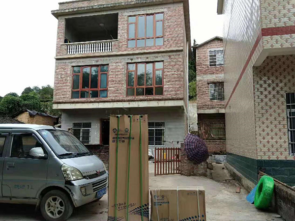 空氣能熱水器省不省錢？裝臺電表給用戶！_中國十大品牌空氣能采暖