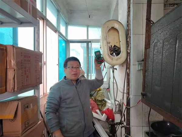 空氣能熱泵主機的清洗怎么清洗，空氣能水箱的清洗步驟_空氣能熱泵供暖家用