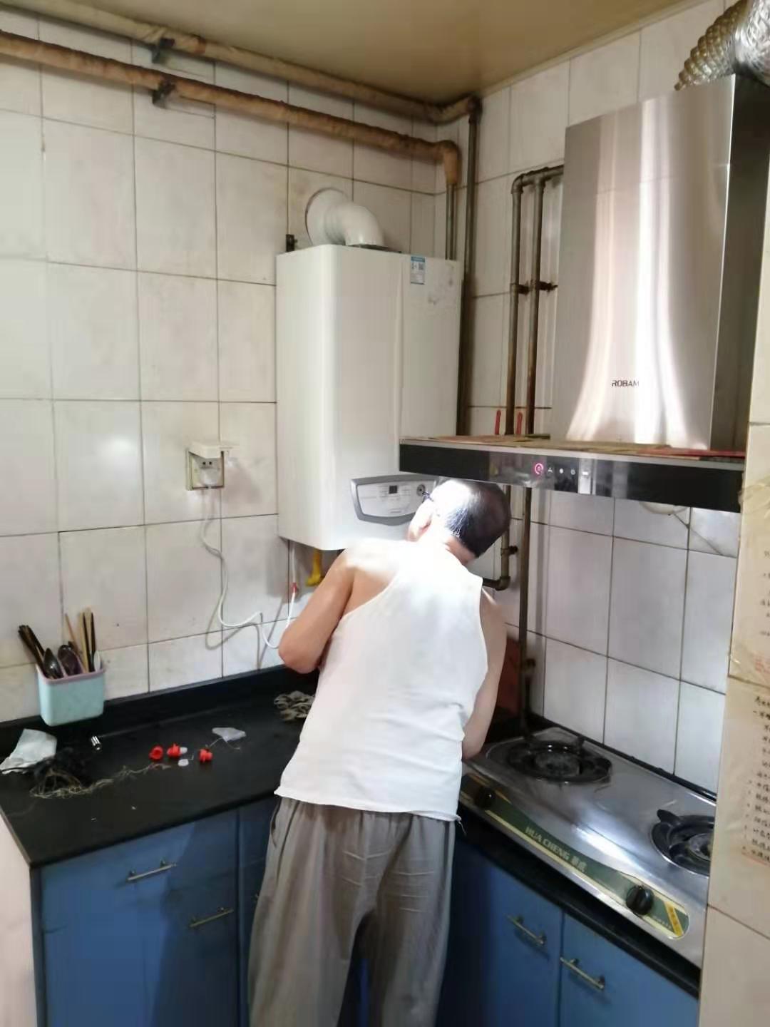 老式依瑪壁掛爐10年20年用不壞？保養(yǎng)秘籍在這里_卡洛力壁掛爐