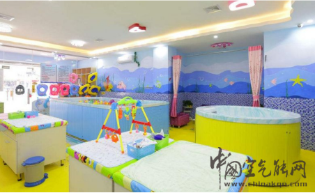 嬰幼兒游泳館恒溫熱水工程選擇空氣能熱水器安全省電_空氣能優(yōu)缺點
