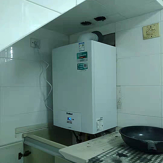 廣安門(mén)立恒名苑威能組裝24kw壁掛爐安裝