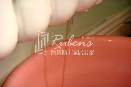 了解暖氣片的幾個(gè)漏水點(diǎn)能夠及時(shí)預(yù)防和處理漏水事故_暖如家網(wǎng)